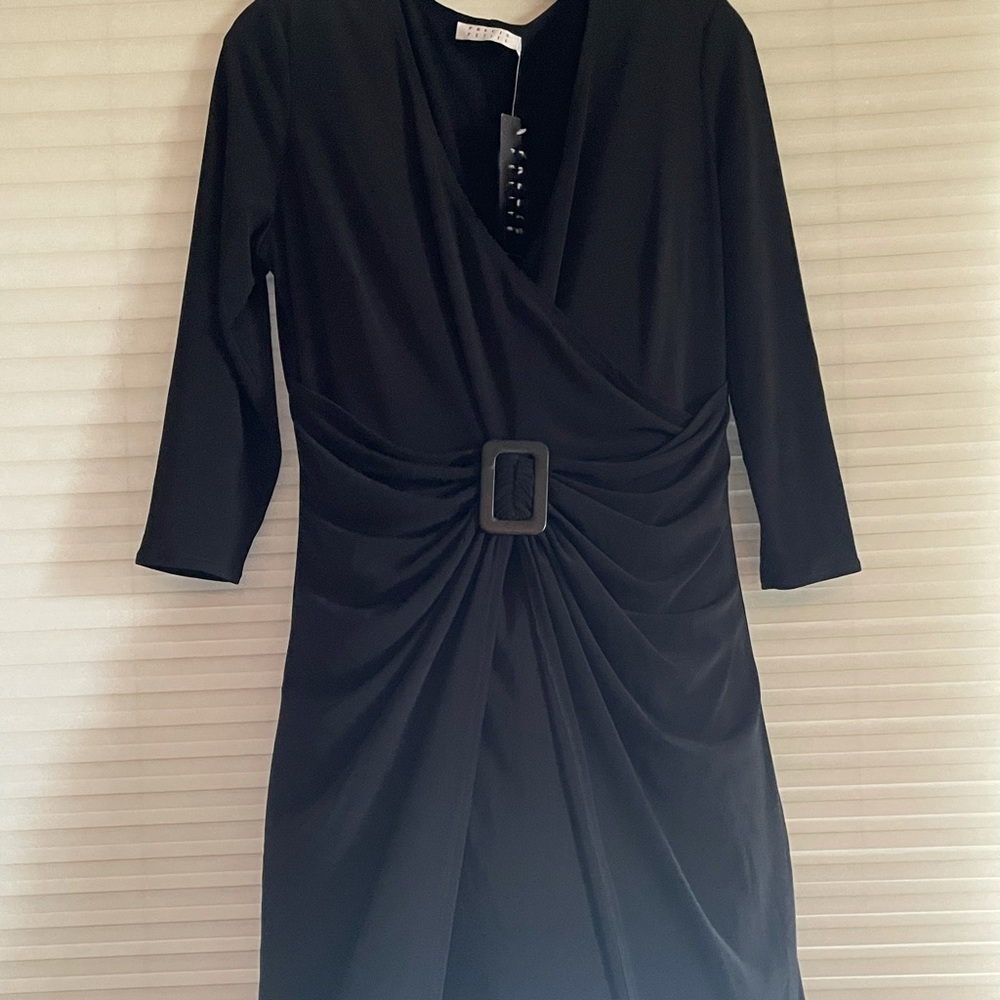 Dress - Picture 3 of 6